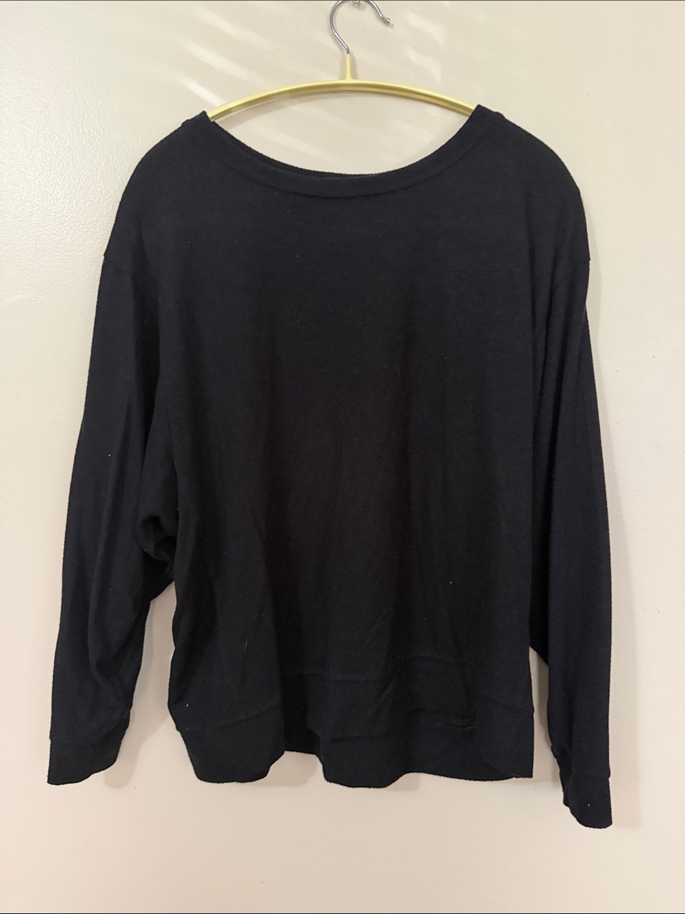 Women’s Black Crewneck Pullover Sweater